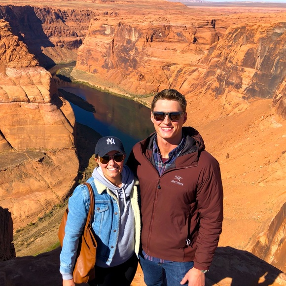 Meet your Posher, Sasha - Picture 1 of 3